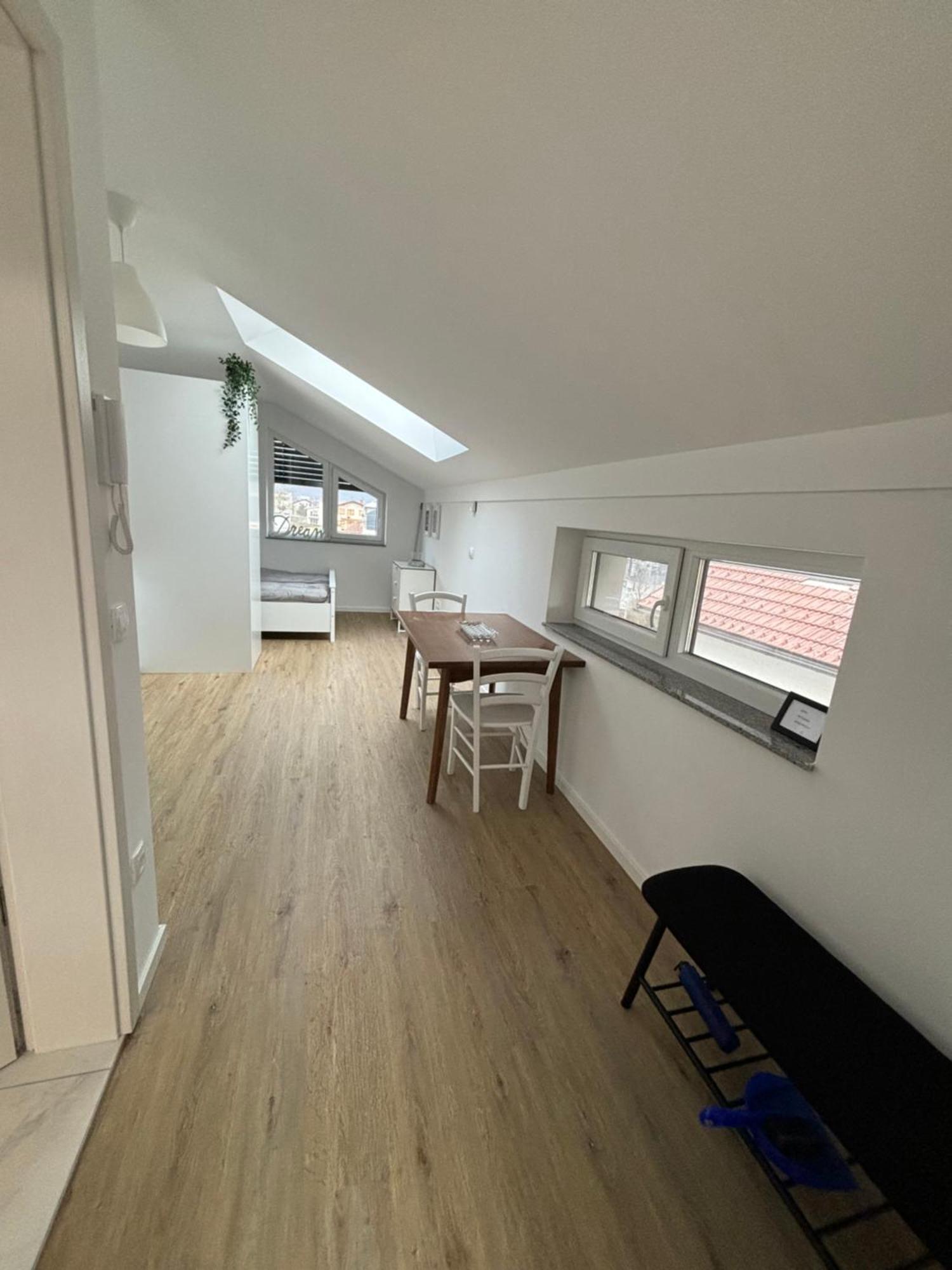 Apartmaji Cepon Lublaň Exteriér fotografie